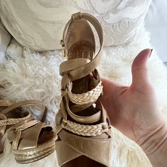 Prada Rare- Platform strappy sandals - Picture 11 of 11